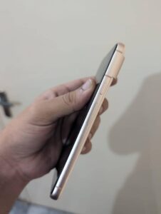 Google Pixel 8 - photo 2