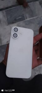 Apple iPhone 16 - photo 8