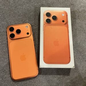 Apple iPhone 17 Pro - photo 1
