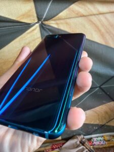HONOR 10 – Premium Flagship Smartphone - photo 3