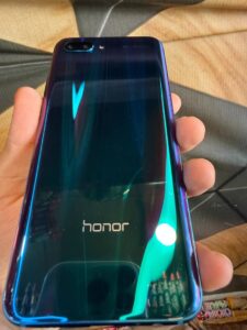 HONOR 10 – Premium Flagship Smartphone - photo 4