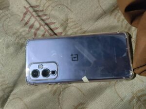 One Plus 9 5G only dot - photo 9