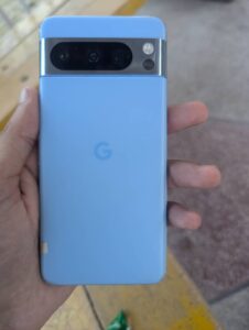 Google Pixel 8 Pro - photo 1