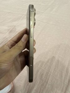Apple iPhone 16 Pro Max - photo 2