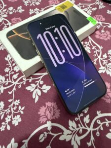 Apple iPhone 16 Pro - photo 1