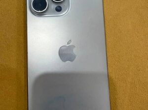 Apple iPhone 16 Pro Max