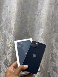 Apple iPhone 13 - photo 1
