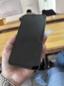 Samsung Mobile A17 - photo 8