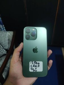 iPhone 13 Pro - photo 1