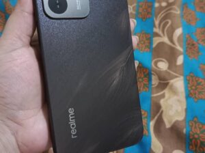 Realme C85