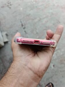 Apple iPhone XR - photo 7