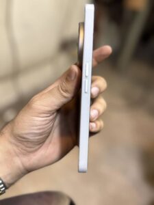 Nothing Phone (3a) Pro - photo 3