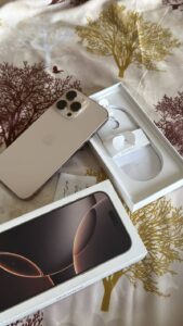 Apple iPhone 16 Pro Max - photo 1
