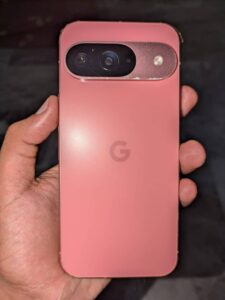 Google Pixel 9 - photo 1