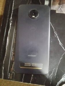 Motorola Moto Z4 - photo 2