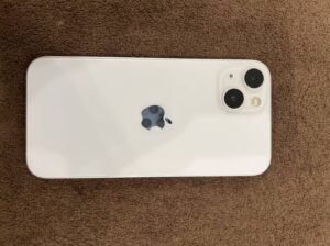 Apple iPhone 13