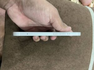 Apple iPhone 13 - photo 4