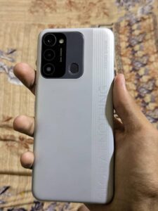 Tecno Spark 8C - photo 1