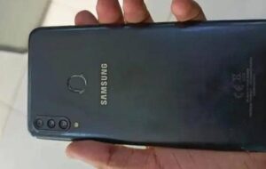Samsung Mobile A20s - photo 3
