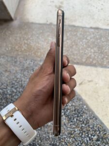 Apple iPhone XS Max - photo 7