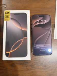Apple iPhone 16 Pro Max - photo 3
