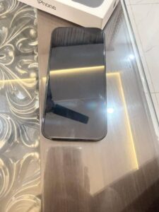 Apple iPhone 16 - photo 5