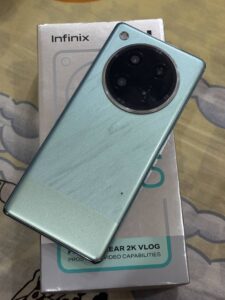 Infinix Zero 40 - photo 1