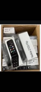 Nokia 2720 Flip - photo 3