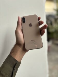 Apple iPhone XS - photo 1