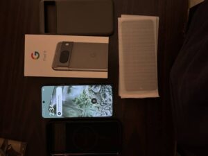 Google Pixel 8 - photo 3