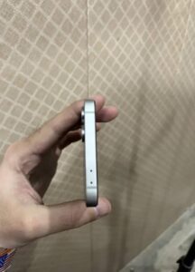 Samsung Mobile Z Flip 6 - photo 3