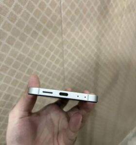 Samsung Mobile Z Flip 6 - photo 6