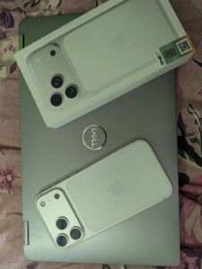 Apple iPhone 17 Pro Max - photo 2
