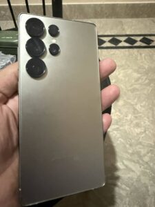 Samsung Mobile S25 Ultra - photo 1