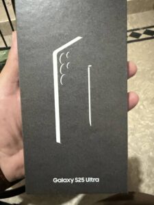 Samsung Mobile S25 Ultra - photo 4