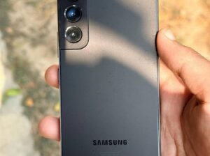 Samsung Mobile S22