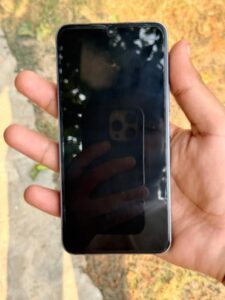 Samsung Mobile S22 - photo 2