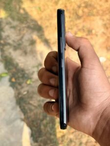 Samsung Mobile S22 - photo 3
