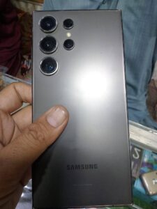Samsung Mobile S24 Ultra - photo 1