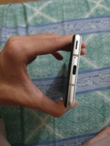 Sharp Aquos R3 - photo 6