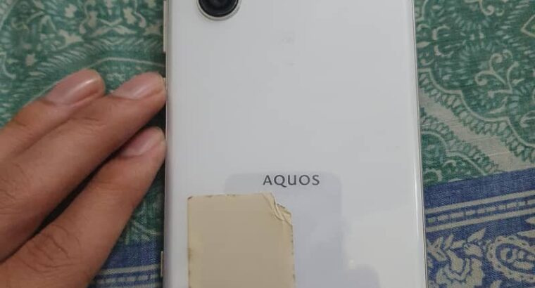 Sharp Aquos R3