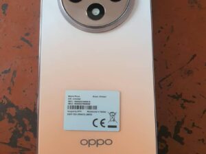 OPPO Reno 12f