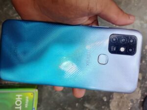 Infinix Hot 10 with box - photo 2