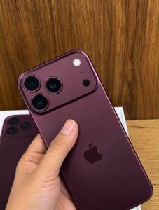 Apple iPhone 18 Pro Max - photo 1
