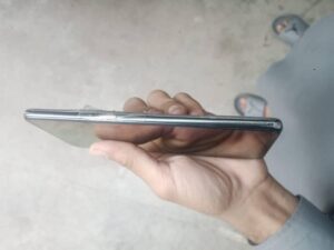 Realme GT - photo 3