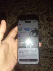 Apple iPhone 15 Pro - photo 3