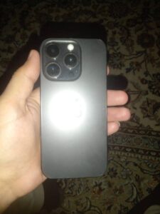 Apple iPhone 15 Pro - photo 1