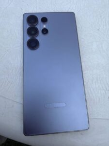 Samsung Mobile S25 Ultra - photo 1