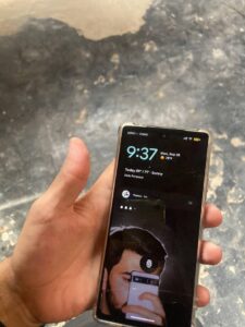 Google Pixel 6a - photo 1