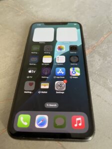 Apple iPhone XS Max - photo 3